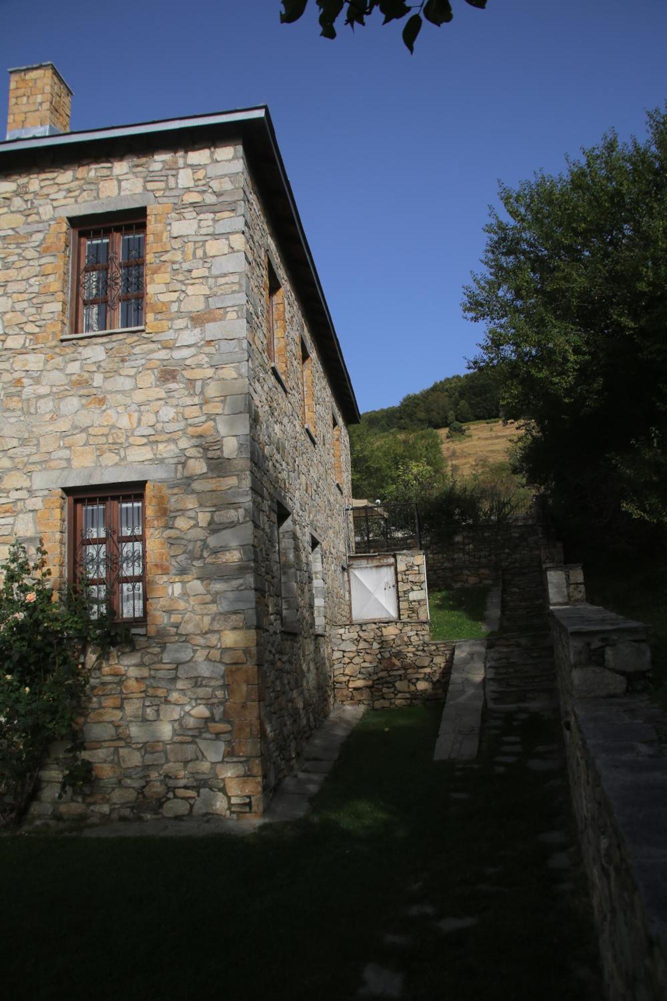 Guesthouse Kontogianni - Materka Nymfaio Exterior foto